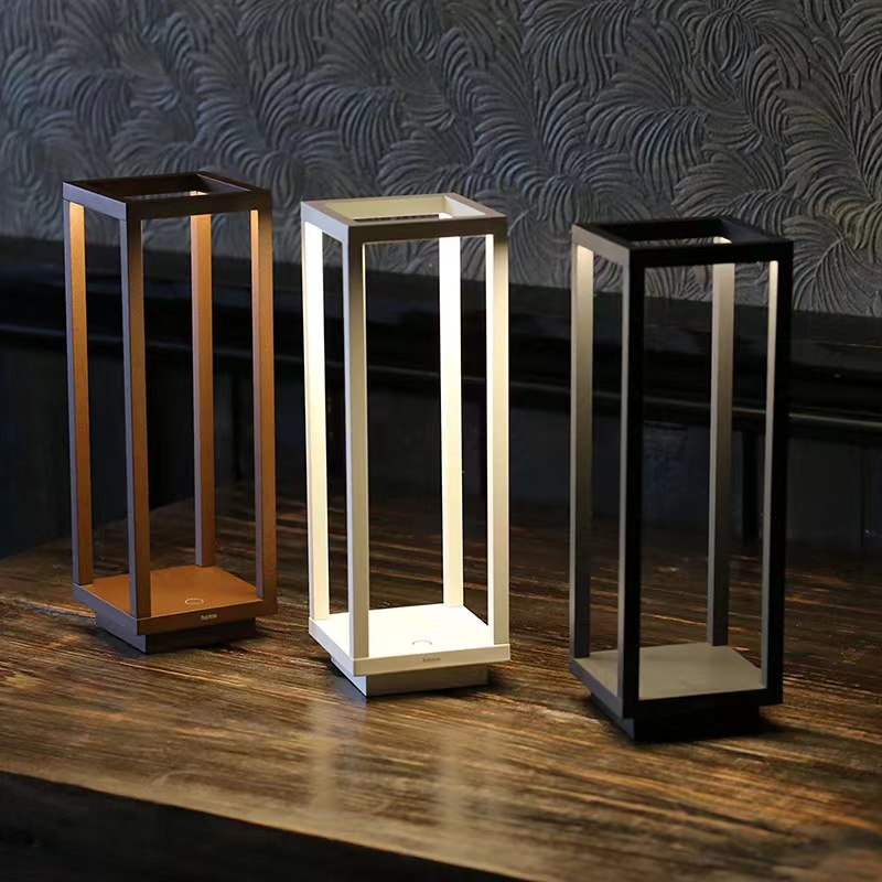 Lámpara de mesa LED inalámbric - Desk Setup Dark reseña y precio